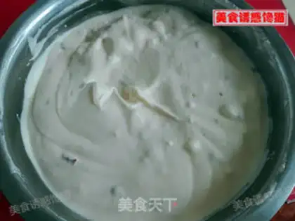 Make Red-tree cake rolls step 3