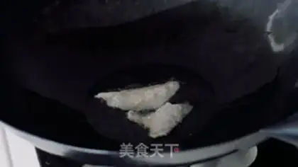 Make Yellow pasta with fresh snow step 11