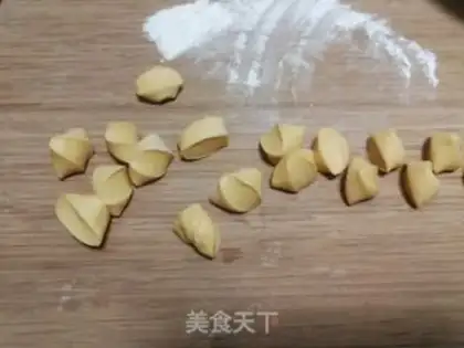 Make Pumpkin pork dumplings step 6