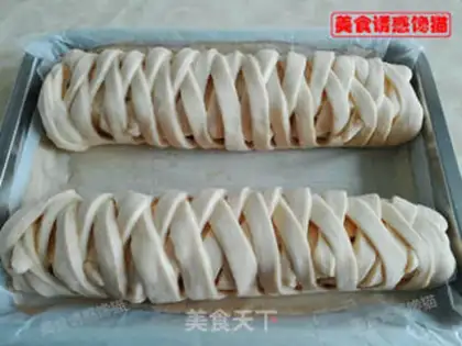 Make Red-tree cake rolls step 14