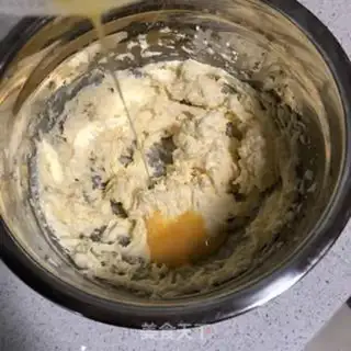Make Katie Cat Biscuit step 2