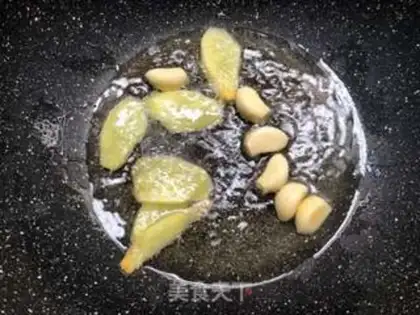 Make Home-cooked vegetables step 4