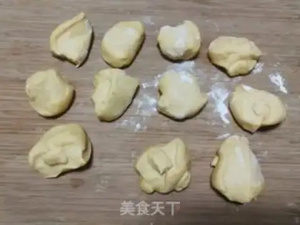 Make Cheese pine bun step 3