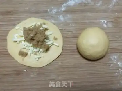 Make Cheese pine bun step 4