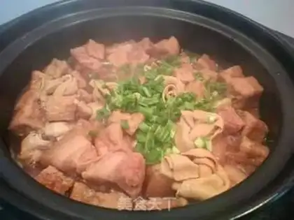 Make A casserole with five flowers step 4