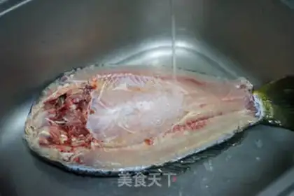 Make Spicy fish step 1