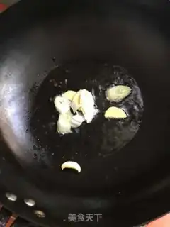 Make Five flowers for a soybean sprouts step 0
