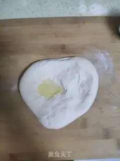 Make A giraffe toast step 2