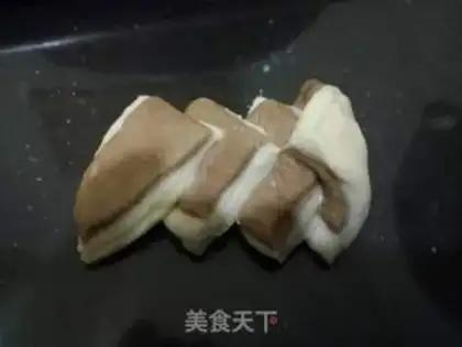 Make Three-coloured buns step 7