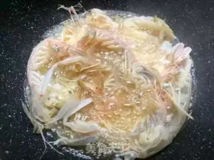 Make Precious shrimp mushrooms step 3