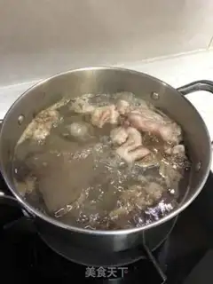 Make Pig blood tofu soup step 0