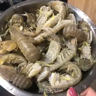 Make Garlic sauce and shrimp step 0