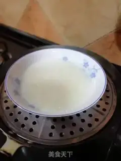 Make Steaming eggs in the ribs step 1