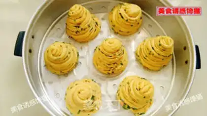 Make Pumpkin onion salt rolls step 6