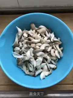 Make Pumpkin mushrooms burning mackerel step 0