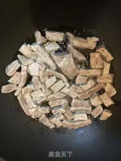 Make Spicy beef step 1