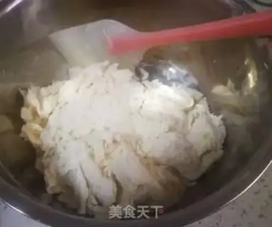 Make Net red tea towel rolls step 1