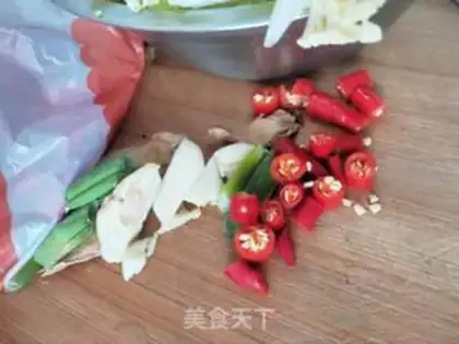 Make Tofu with soup dolls step 2