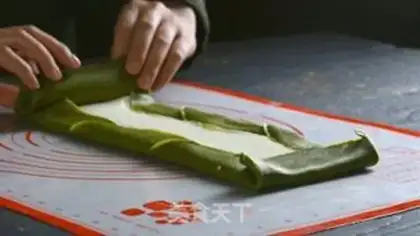 Make Net red tea towel rolls step 10