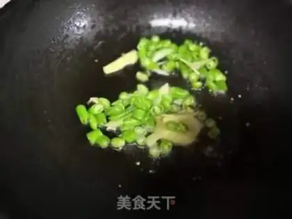 Make Pyramids and weeds step 3