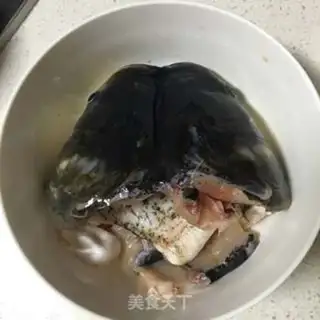 Make Home cooking fish step 1
