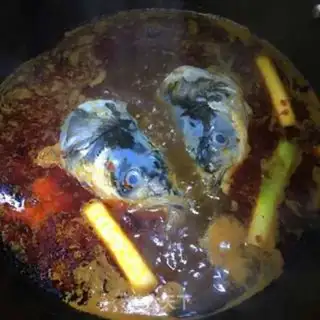 Make Home cooking fish step 7