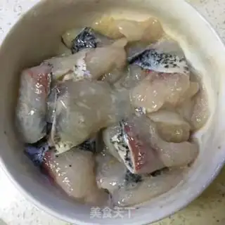 Make Home cooking fish step 9