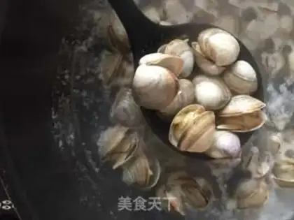 Make Seafood boils dry silk step 1