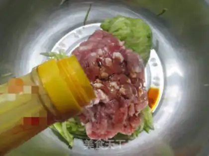 Make The meat dumplings step 5