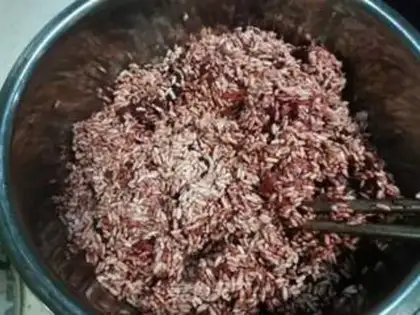 Make Red roast meat rice step 0
