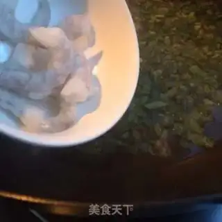 Make Snow-cray shrimp shaving noodles step 4