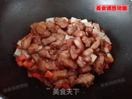 Make Red roast meat rice step 3