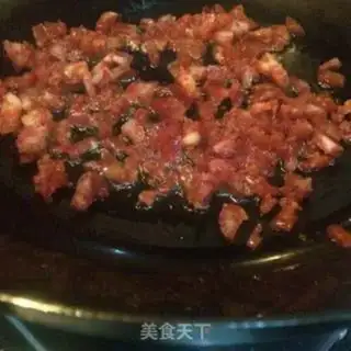 Make Pyramid salami fried rice step 4