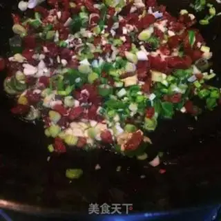 Make Pyramid salami fried rice step 5