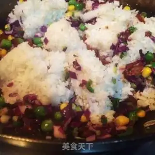 Make Pyramid salami fried rice step 7