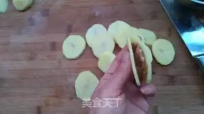 Make Potato beef box step 3