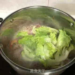 Make Shrimp pork soup noodles step 6