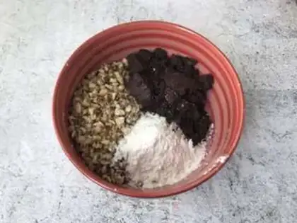 Make The pecan walnut step 4
