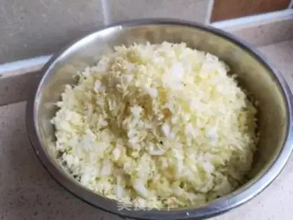 Make Pork dumplings step 1