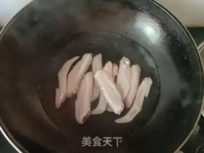 Make A fragrance of beer and duck wings step 4