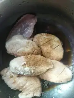 Make A fan of chicken wings step 0