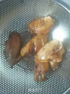 Make A fan of chicken wings step 2