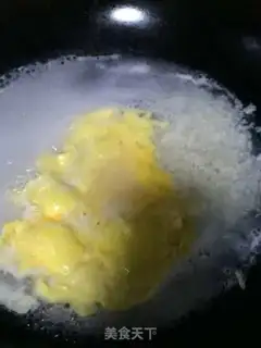 Make Bourbon egg soup step 2