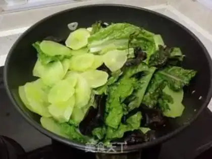 Make Mock and eggs step 7