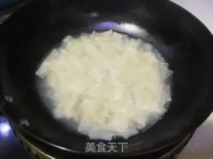 Make Shrimp noodle soup step 3