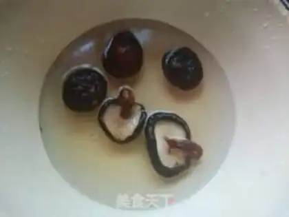 Make A chicken with mushrooms step 0