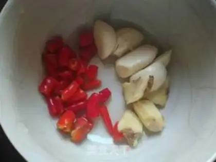 Make A chicken with mushrooms step 3