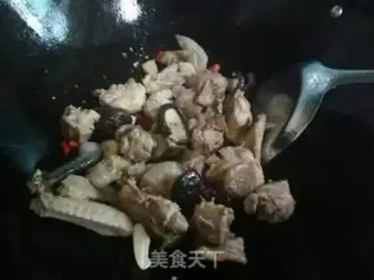 Make A chicken with mushrooms step 5