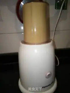Make Fresh apple juice step 1