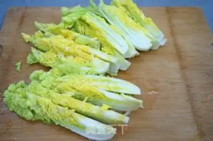 Make A fan of pepper cutters step 1